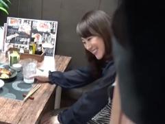 ＜居酒屋ナンパ＞清楚な三十路の奥さんがお持ち帰りされ寝取られます。しかも乳首とマンコを露わに不倫、激イキ中出しファック