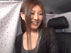 【熟女ナンパ】大学生の息子さんがいる四十路の奥様。ファッションチェックと称してのエロ行為。初対面チンポで寝取られます
