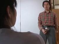 好きもの痴女が禁断ファック。隣では聞き耳をたてたオナニー女。
