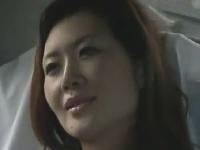 《ヘンリー塚本》熟女妻がタクシーの運転手を誘惑しての不倫、発情ファック。