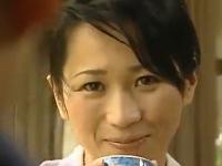 《北原夏美》昼間から熟女妻が激しく抱き合う不倫な淫行。《ヘンリー塚本》