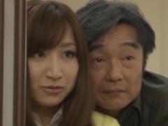 欲情した義父に迫られる嫁。戸惑い抵抗しながらも拒み切れずに感じて始まるただれた関係