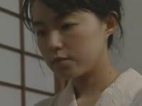 《ヘンリー塚本》昔はお父ちゃんに犯され、今では旦那様に抱かれる女中の淫らな生活。