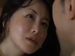 ＜浅井舞香＞熟女が夢中な若い男のチンポ。夫とは全然違う。射精してもすぐに勃起、精子も飲める。彼も私に夢中、そう息子の友達