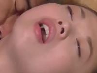 〖黒沢那智〗泥酔してパンチラ姿で眠っている爆乳妻に暴走してしまう義兄。マラを握らせての強制レイプ、中出しまでも。鬼畜な淫行