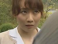 子離れできない父親。嫁いだ娘を欲しがる淫行。ほとんどストーカー。そんな嫁をも優しく迎い入れる夫