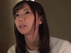 結婚して2年目にして旦那の浮気が発覚した27歳の奥さんがAV出演。綺麗な裸体を露わに他人棒で激イキ発情セックス