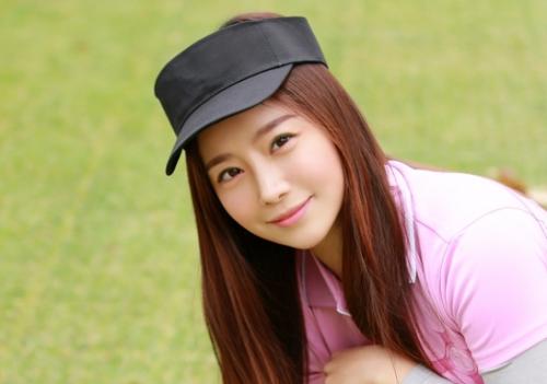 ［韓国素人美女］外国人美女ヤリマンプロゴルファーが来日！日本製ペニスを入れられてえび反りで昇天アクメwSEXもアスリート