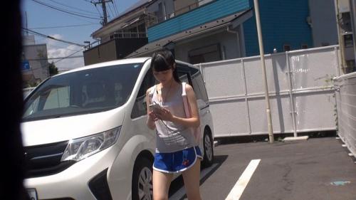 「貧乳だからブラジャーつけなくて大丈夫♡」変態痴女ギャルで地元で噂の素人美少女をナンパして生中出しｗ