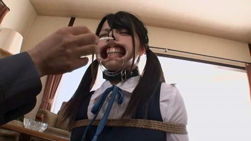 緊縛ローター責めしたロリロリ女子高生ＪＫが鼻にフック変顔で牛乳かける羞恥責め！【ＳＭ変態調教アナル開発エロ盗撮動画】