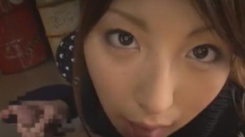 【秋吉ひな】はい可愛い。デビュー作でシコシコジュボジュボぴゅぴゅぴゅっと簡単にパイズリフェラで精子出せちゃうテクニシャン！