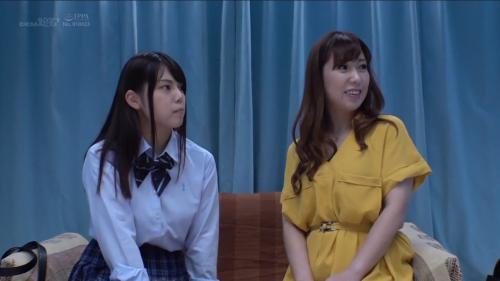 こうやってしゃぶるのよ！美人マッマのおちんぽしゃぶしゃぶ講座で娘も一瞬で淫乱娘に変身だ！