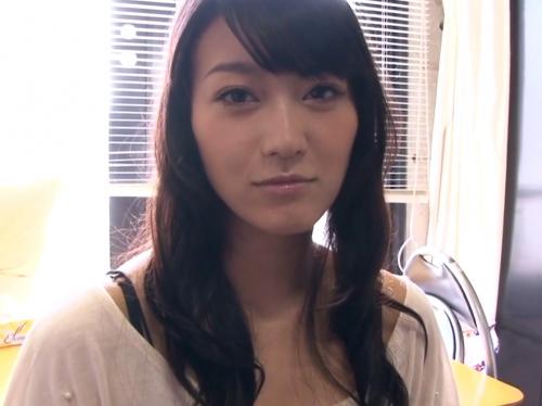 【西野翔】超S級美人女優が素人男性逆ナンパ！着いてきてくれたラッキーボーイのおちんちんをねっとりご奉仕精子抜き抜き！