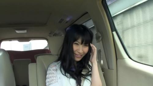 笑顔可愛らしい人妻とドライブデート！！車内でじゅぼじゅぼ夫じゃないおちんぽを咥えて口内に精子を受け止める淫乱浮気妻です