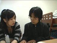 エチエチな親戚のお姉ちゃんにパクリと咥えてもらう羨ましすぎる童貞学生君