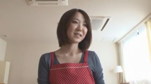 元レースクイーンも今やすっかり普通の奥様だけどスタイルは相変わらず抜群だったのでお風呂でフェラしてもらいました！