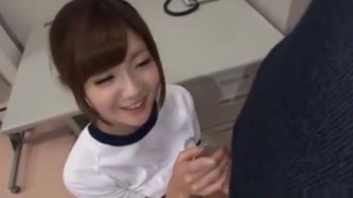 【川村まや】体操服で男子のおちんちんにしゃぶりついちゃうエッチな変態JK