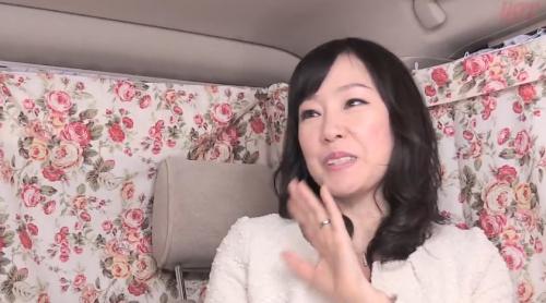 熟女マダムにエッチな質問で徐々に発情させておちんぽ見せたらしゃぶってくれるんですｗｗ
