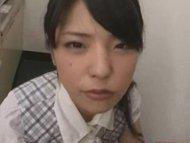 【月島ななこ】素朴な美人OLが給湯室でフェラしてくれる妙にリアル感のあるエチエチ映像