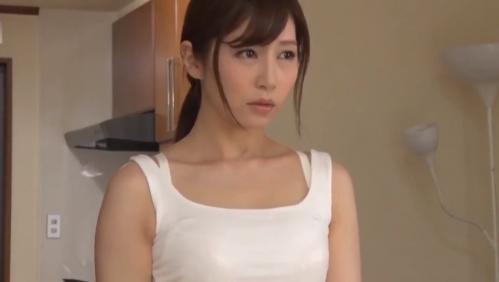 【佐々木あき】綺麗過ぎた友人の母･･･その可愛らしい唇にチンポを突っ込みたい！！！