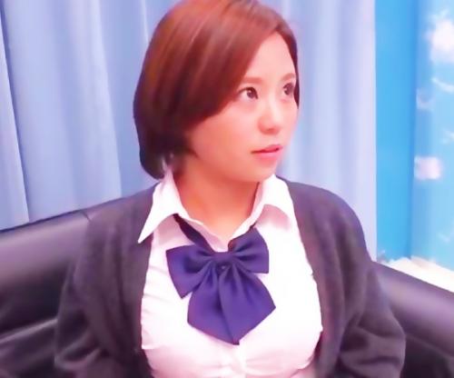 めっちゃ可愛えぇーー！！MM号で謝礼欲しさにおっぱいモミモミされるけど感じすぎて勢いでハメられるｗｗｗ