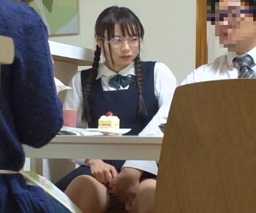 ママ､助けて､､､女子高生にお母さんの目を盗んでドラッグ仕込んで犯す悦び！敏感ズブ濡れまんこに肉棒ぶっこみ