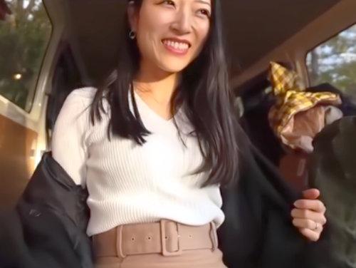 とっても艶美な本物人妻がAV参戦？！「野外で青空セックスｗｗｗ」旦那肉棒に飽きた三十路妻…お外で他人チンポに全集中エッチ