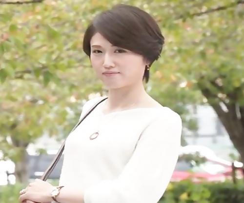 淫乱なんです､､､♡清楚なナリして超肉食！！三十路美人奥様がカメラ前でスレンダー美ボディがイキ狂う悶絶交尾が激シコ！！