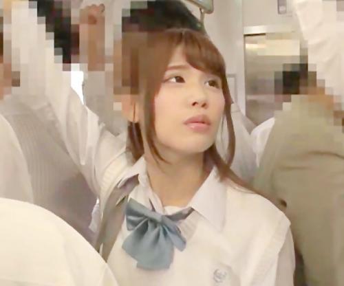これは鬼畜がすぎるだろｗ制服美少女がオスたちに取り囲まれて体中イジリまくられても怖くて逃げられないｗｗｗ