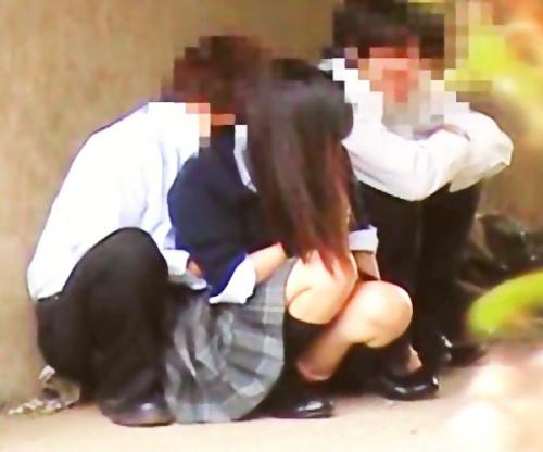 ちゃんと見てるからなｗｗｗサカった若者男女の痴態！！激ロリJKが恥部さらけだして鬼パコ流出ｗｗｗ