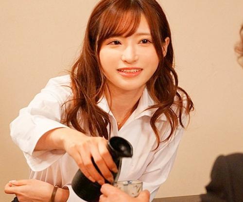 もう､､しょうがないなぁ､､､♡酒に酔った勢いで女上司を急襲するゲス野郎！胸チラ密着されたら我慢なんか出来んだろｗｗｗ