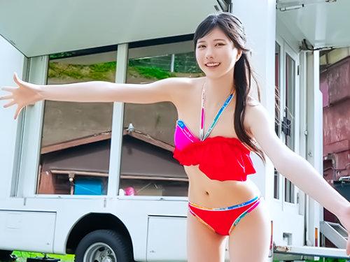 ＭＭ号に人気セクシー女優がエロエロ参上ｗｗｗｗｗｗ彼女を外に待たせた彼チンポを脅威テクで骨抜きにしちゃうぜーーー♡
