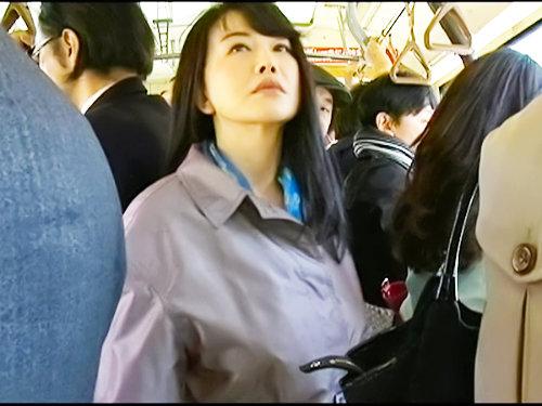 コートの中身は素っ裸？！五十路熟女は下半身の疼で我慢できないｗｗｗｗｗドスケベ巨乳な淫乱エロ熟女の濃厚セックス！