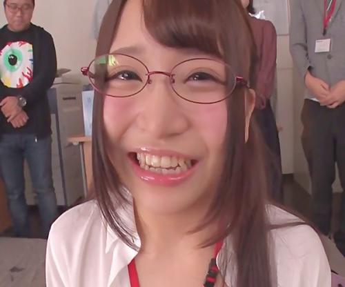 いっぱいヌいてくださいね､､､♡やっべぇ可愛すぎるｗｗｗこんな美少女がケダモノたちと超濃厚中出し乱交ｗｗｗ