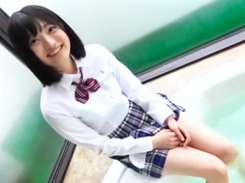 超絶かわいい女の子のヤバイ映像ｗｗｗｗｗ「親が見たら泣いちゃうぞ？！」幼膣の奥までピストンされて悦ぶロリ女子校生ｗ