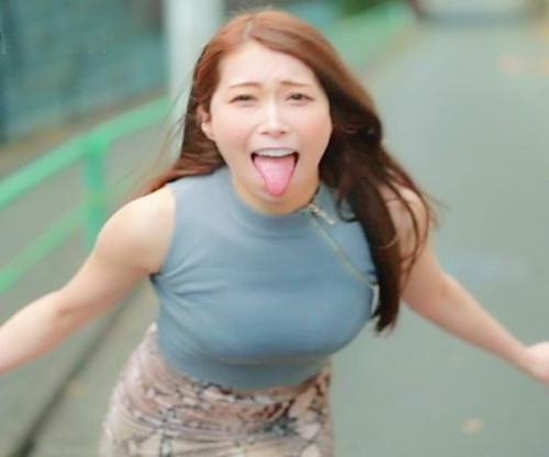 『おちんちんベロベロさせてぇ､､､♡』蛇に憑依された美巨乳な清楚美女！淫女覚醒！見境なくオスを漁って過激ハメまくりｗｗｗ