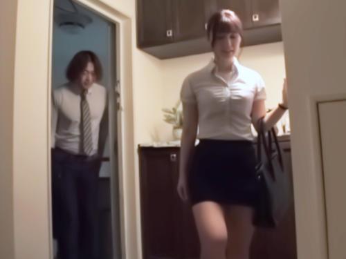 終電ないならウチに泊りなよ？仕事に厳しい女上司のスケスケ部屋着とすっぴん幼顔に理性崩壊！急襲レイプで立場逆転だぜ♡