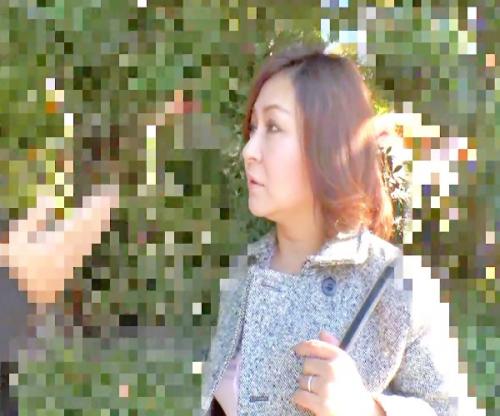 「奥さん､､濡れすぎですよｗｗｗｗｗ♡」久しぶりの肉棒にハッスル絶頂の豊満巨乳な美熟女！疼いた人妻の肉欲すっげぇぞ！！！