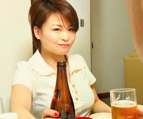 「パパのおちんちん､､おまんこに挿れてーーー♡」エロ爆乳な娘がエロ義父をムラムラ挑発！！ママにかくれて禁断セクスしまくり
