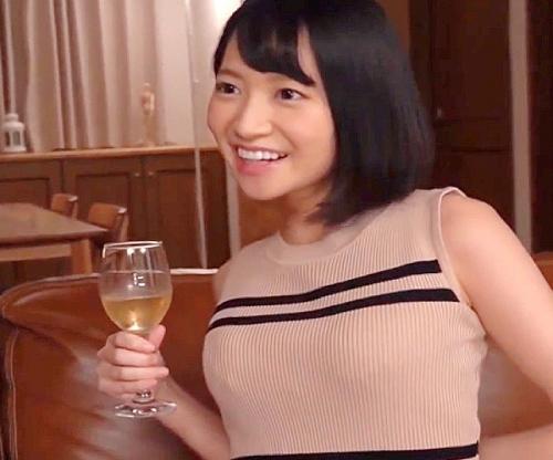 もう､､しょうがないなぁ､､､♡彼女が長期留守中に彼氏を誘惑する激ロリ美少女！こんな可愛かったら我慢できずに鬼パコ昇天！