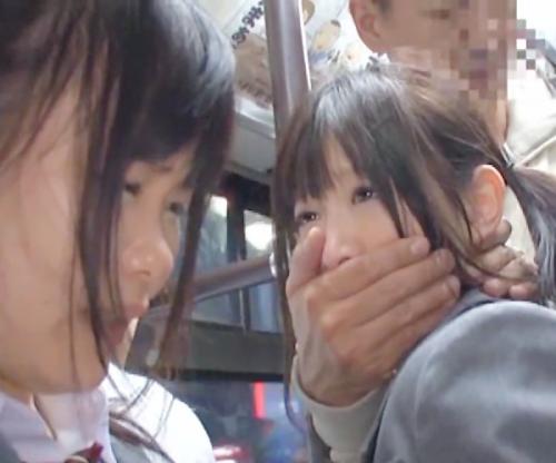 いあぁっ！やめてぇっっ！！大衆便所で鬼畜行為！ゲスに食い物にされる激ロリJKが菊門無慈悲強姦絶頂ｗｗｗ