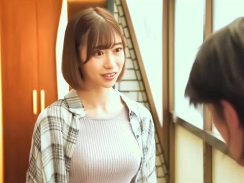 奥さんもしかして誘ってんの･･･？！「我慢できないパンチラｗｗｗ」近所のエロ人妻……美尻美脚のスケベ挑発が激しくて・・・