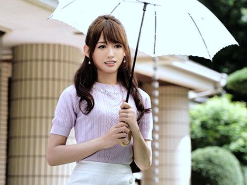 何不自由ないセレブ妻も脱げばただのメス穴ｗｗｗｗｗ貧乏青年と濃厚濃密な浮気交尾に溺れちまうぜ♡スレンダー美乳