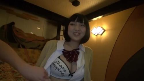 ＪＫ＊援助　おじさん大好きな巨乳女子高生がホテルでおっさんチンポをしゃぶっておまんこでザーメン受け止めてるｗ