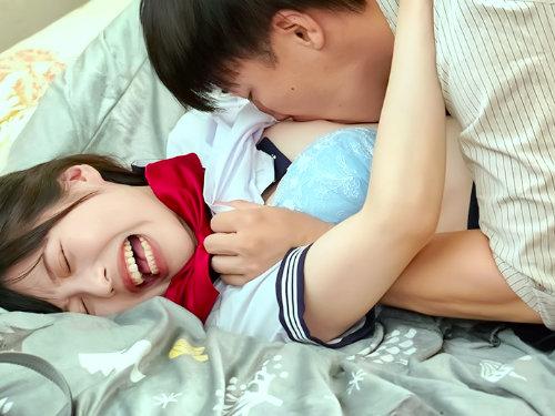 お兄ちゃん､､鬼畜すぎだってｗｗｗｗｗ「嫌！嫌！嫌ぁーーーッツ」貧乳ロリなJK美少女のパイパン子宮は中出し専用かよｗ