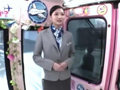 フライト帰りの気品あふれる美人ＣＡ！股間からスケベ汁まき散らして本気絶頂！黒パンストが濡れ染み！高速手マン潮に理性崩壊♡
