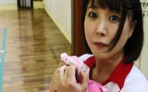 おっぱいやっべぇっ！！ＳＮＳでゲットしたエロ妻に体操服着させて体育館で妄想プレイとかマジヌケル！！