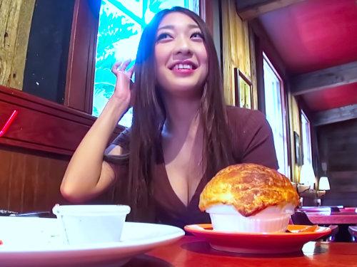 飯食わせりゃタダマン確定ｗｗｗｗｗ爆Ｇ乳やべぇクールビューティが可愛い声で鳴きまくり！フェラ、乳首責め、パイズリ、足コキ
