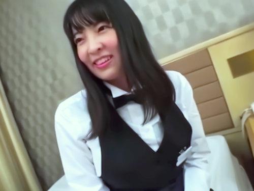路上ナンパの人妻は簡単にヤレんだろ？！「奥さん､､乳デカすぎｗｗｗ」エロ爆乳な美魔女主婦…種付けＳＥＸ成功♪