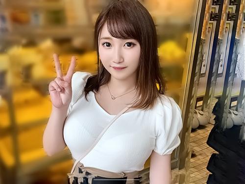 出会い系ＳＮＳアプリで神少女キタコレｗｗｗ色白ロリでスケベＧ乳の最強恵体！ＳＥＸ大好きな素人娘が超絶可愛えぇｗｗｗｗｗｗ